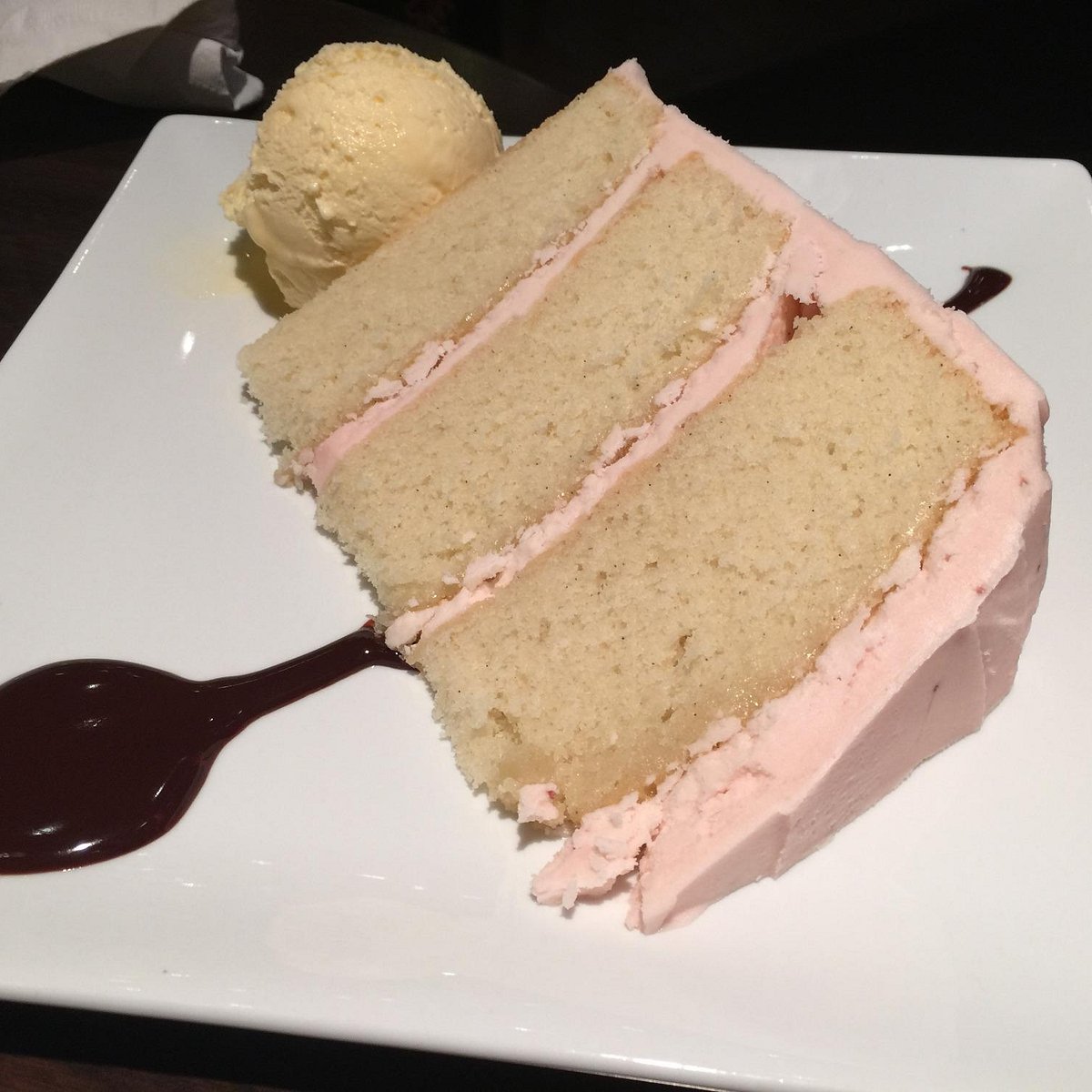 Crème Cupcake + Dessert signature dishes Flourless Torte, Spanish Coffee, Cheesecake, birthday and wedding cakes.